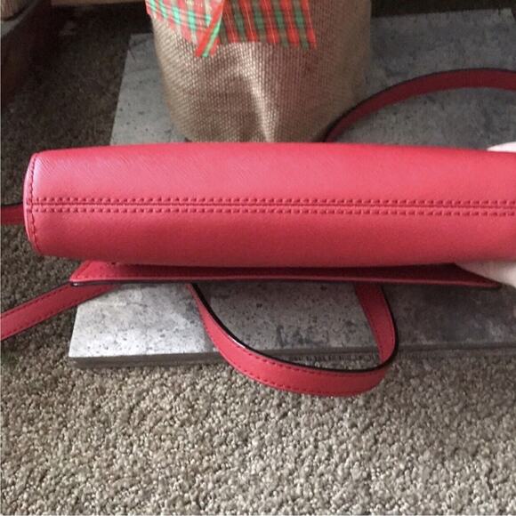 NWT Kate Spade Cove Street Red Dody Crossbody 10” X 9” handbag - Picture 6 of 8